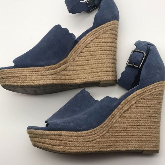 MARC FISHER Haya Scalloped Edge Wedge Blue Size 9M - Picture 4 of 7